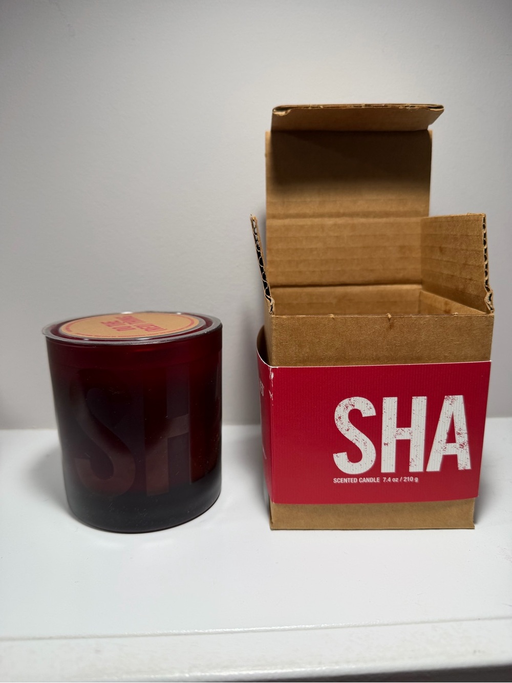 Gap Red Sha(Red) Candle Vintage New In Box 7.4 Oz